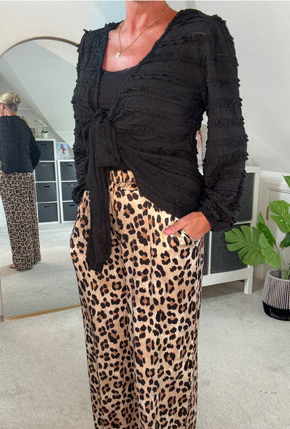 Pretty Ruffle Wrap Top