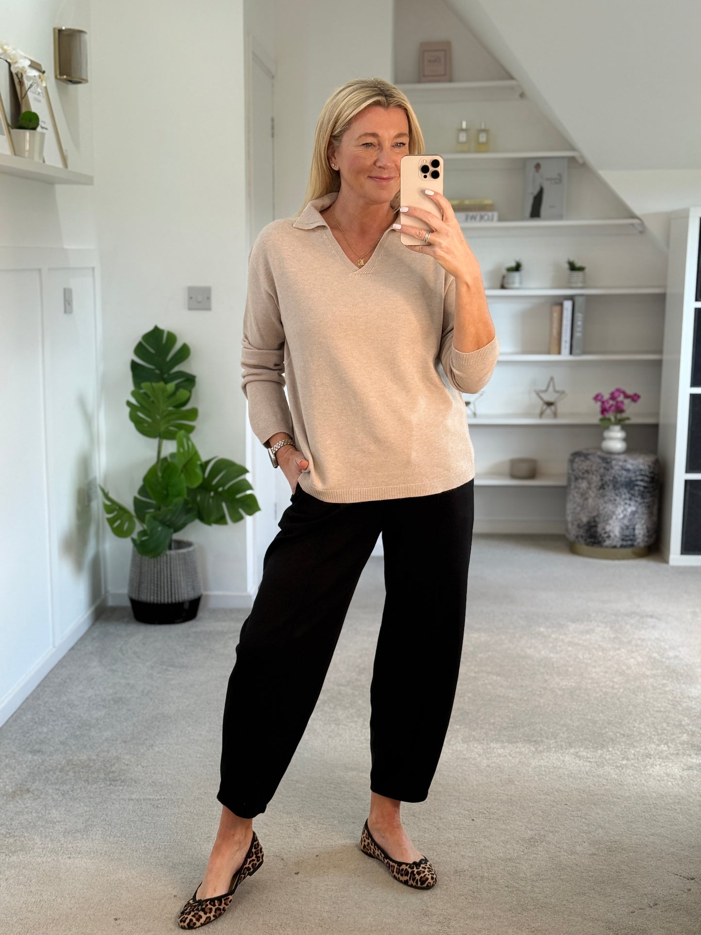 Black Cropped Carrot Leg Jogger