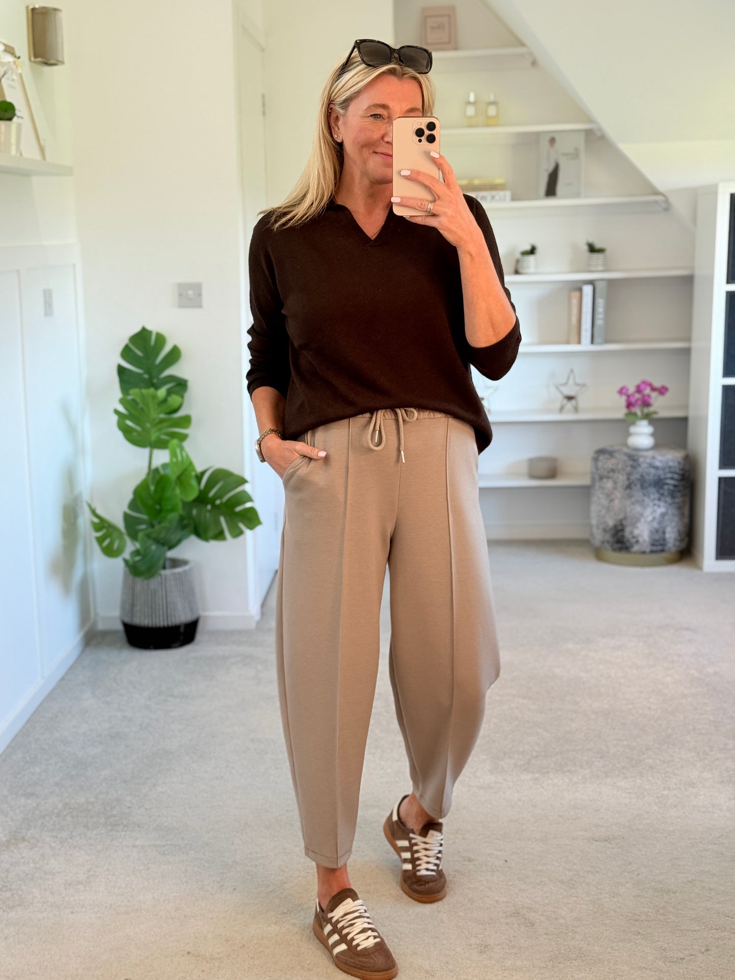 Mocha Cropped Carrot Leg Jogger