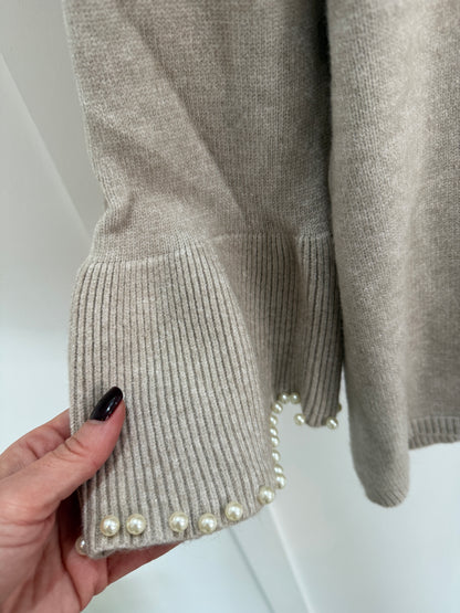 Chocolate Pearl Flute Sleeve Jumper