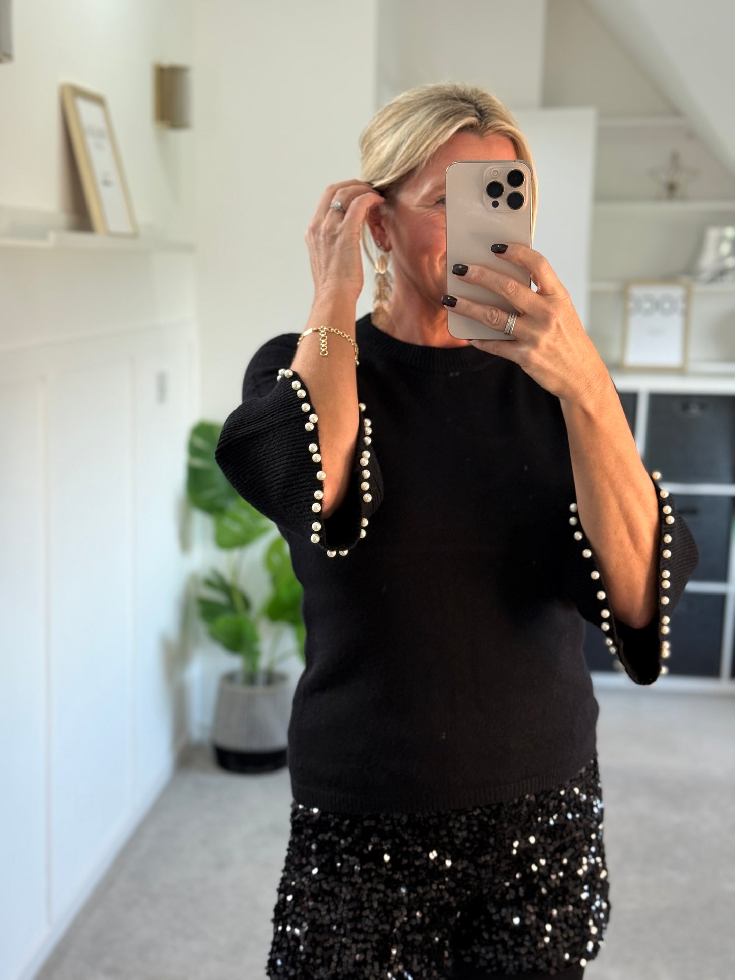 Black Pearl Flute Sleeve Jumper