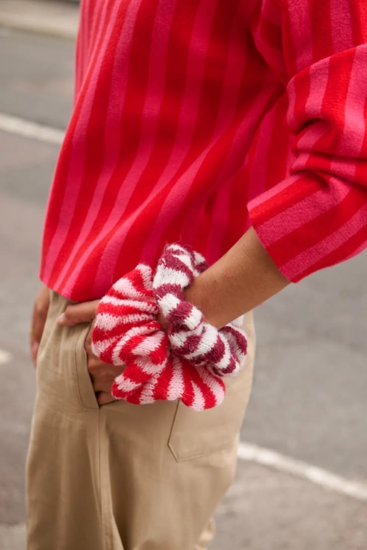 Red/Pink Chunky Stripe Knitted Scrunchie