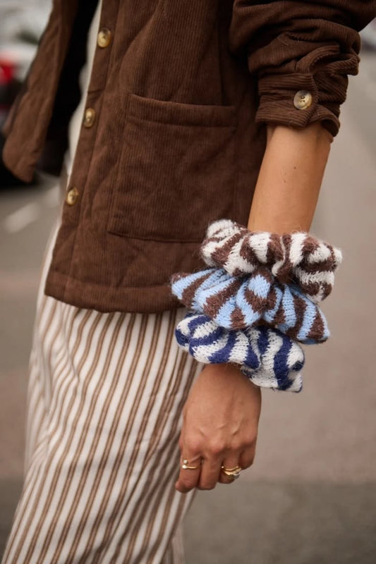 Chocolate/Blue Chunky Stripe Knitted Scrunchie