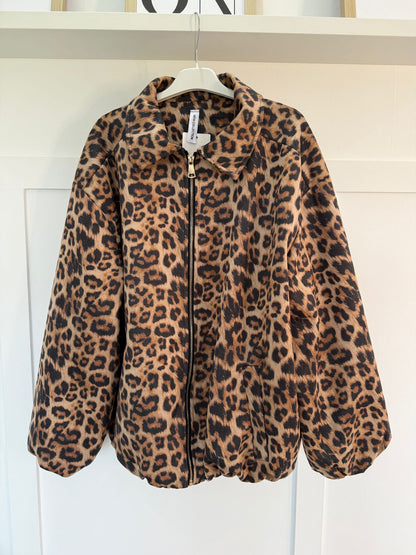 Classic Leopard Print Bomber Jacket